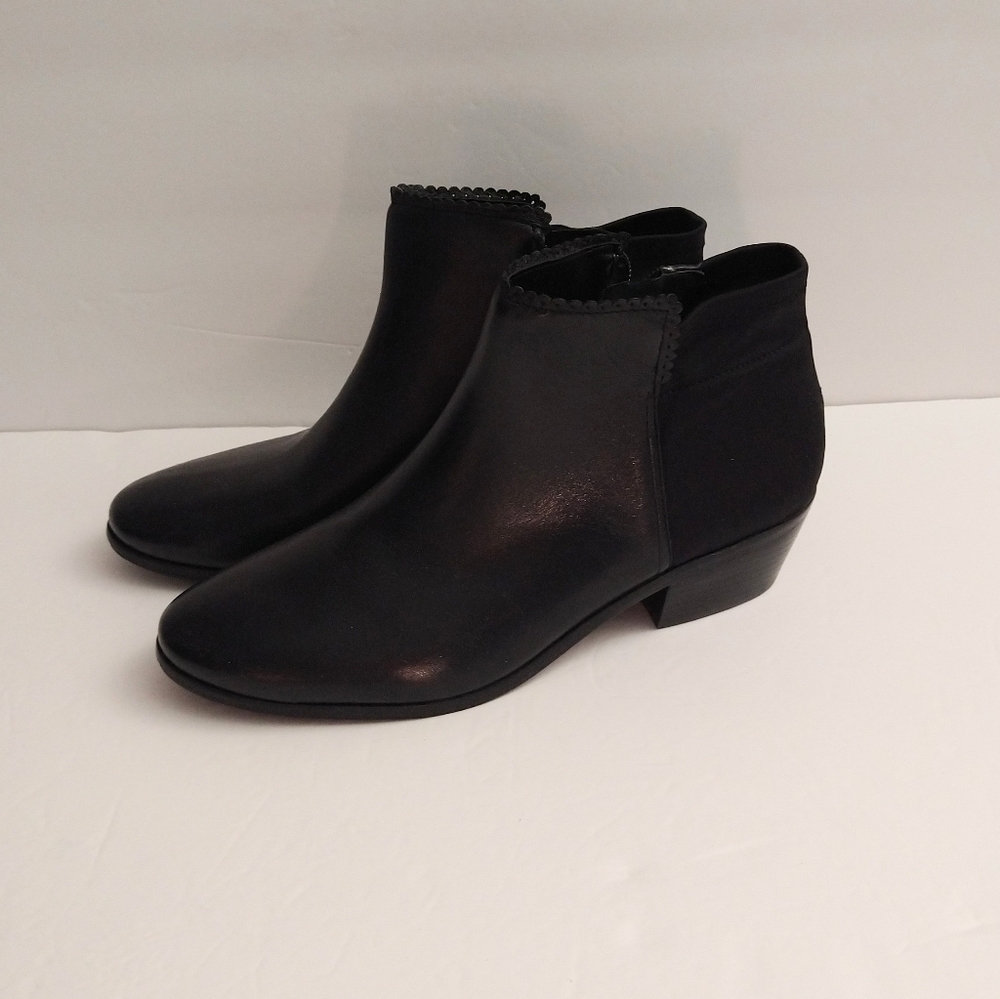 Jack Roger black leather ankle boots